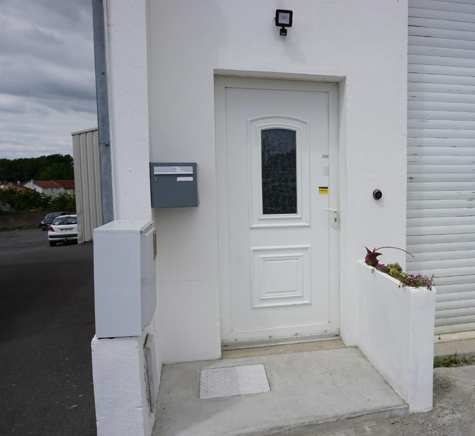 Appart Cosy 4 Personnes Avec Terrasse La Roche-sur-Yon Esterno foto